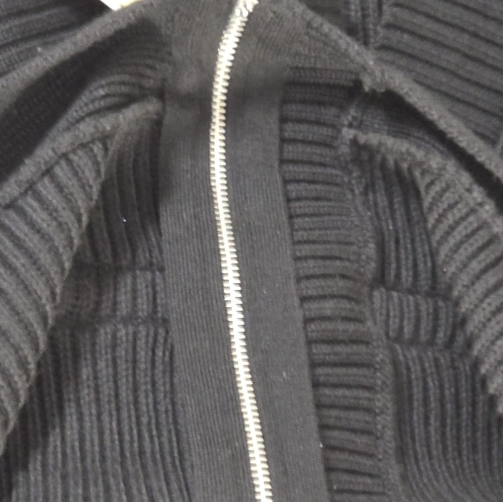 Michael Kors Black Sweater Open Sleeves Buckle Strap Accents Size 1X NWT - Picture 14 of 16